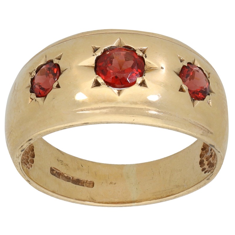 9ct Gold Garnet Trilogy Ring Size L